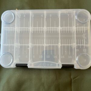 18 slotted plastic storage with ruler embedded​​